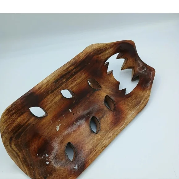 Hawaiian Tiki Wood Tribal Dragon Handcrafted Carved Mask - Picture 4 of 4